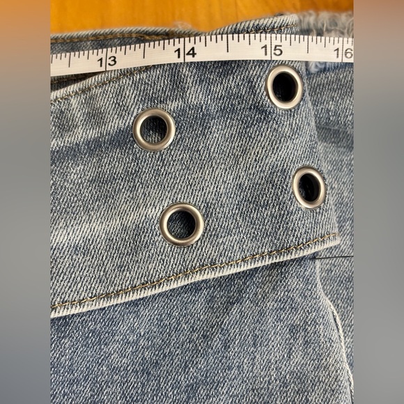 🔥HOST PICK🔥Lgt Indigo Raw Hem Frayed Seam Asymmetrical Belted Flare-NWT SZ 9 - Picture 7 of 7